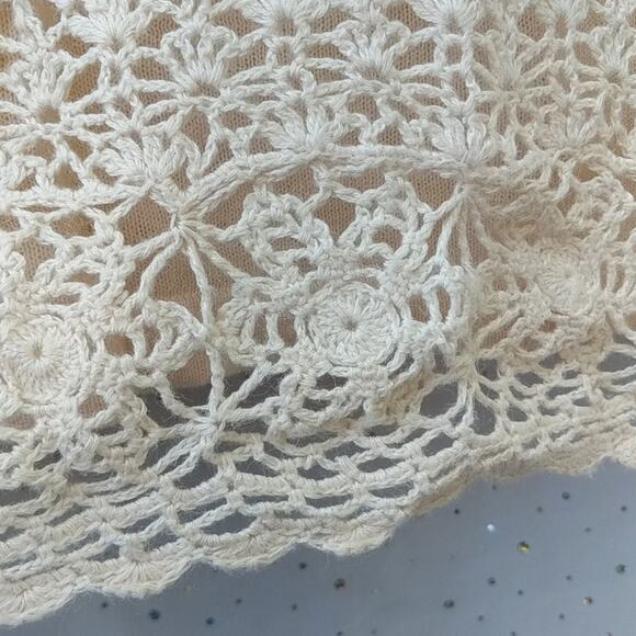 Croft & Barrow Cream Crochet Layered Casual Career Top Size Medium - Picture 3 of 6